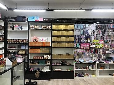 Hazır biznes: Həzi Aslanov metrosunun cixisinda parfumeryiya magazasi satilir.Hazir — 3