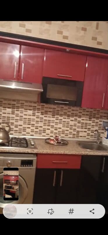 daskesende kiraye evler: Saray postunu keçəndən 200 m Bakıya tərəf, içəri yoldan 400 m məsafədə — 2