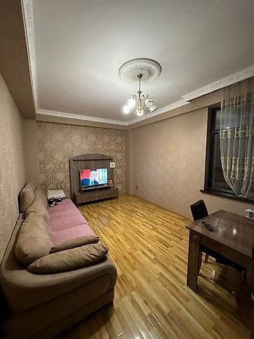 ev kiraye: 🏢 16 mərtəbəli yeni tikili binanın 11-cü mərtəbəsi 🛏️ 2 otaq 📐 60 kv.m — 8