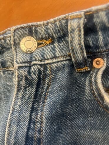 женские джинсовые юбки на пуговицах: Zara Mavi rəngdə, cins parçadan hazırlanmış midi yubka. Yubka rahat — 3