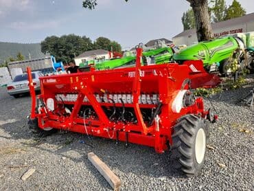 taxıl biçən kombaynlar: Taxıl səpən 28 saşnikli. Mərdanəli toxum gizlədənlərlə. Toxum gübrə — 3