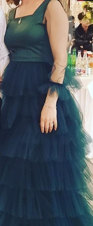 ipekyol etek: Zümrüd-yaşıl rəngdə ziyafət paltarı 1defe geyinilib. - Model: çoxqatlı — 4