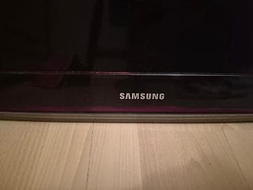 pc setup: Samsung LCD televizor - Ekran: təxminən 32" (təxmini ölçü, korpus — 2