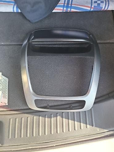 Kia Sorento 2013 üçün orijinal mərkəzi konsol paneli və fabriki