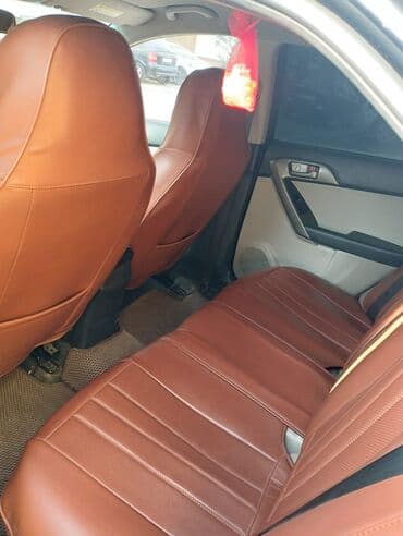 vaz 2107 qara: Kia Cerato sedan – qara rəng - Kuzov: 4 qapılı sedan, qara rəng, ön və — 8