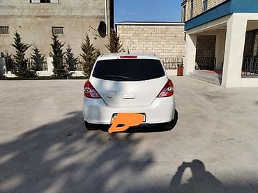 e220 turbo az: Nissan Tiida: 1.6 l | 2008 il Hetçbek — 2