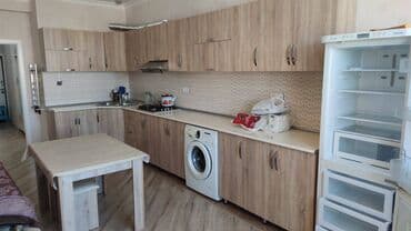 binə atçiliq: Yasamalda, Kaktus Şadlıq Sarayının yaxınlığında, 18 mərtəbəli binanın — 10