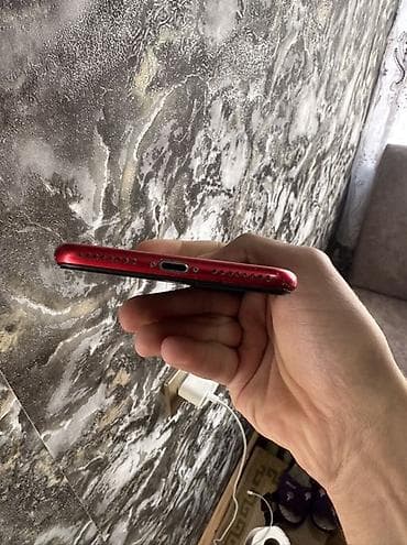 ikinci el 7 plus: IPhone 7 Plus, Qırmızı, Barmaq izi — 7