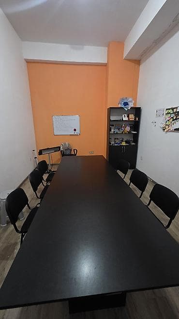 Ofis dəst mebeli: Məhsul: Ofis/ Tədris otağı üçün mebel dəsti Tərkib: - Böyük konfrans/ — 3