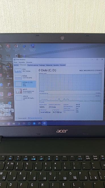 Acer: Xüsusiyyətləri şəkildə qeyd olunub 512 HDD, 8 GB RAM var İşləməyinə — 7