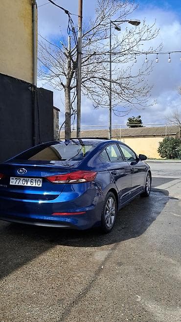 vaz salon: Hyundai Elantra: 2 l | 2016 il Sedan — 4