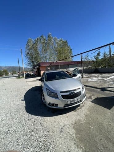 mercedes disk teker type 1 per page 40: Chevrolet Cruze: 1.4 l | 2014 il 170 km Sedan — 6