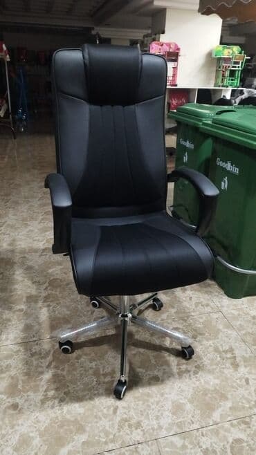 кресло для компьютера: Новый, С колесиками, Кожа — 3