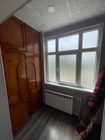 ilkin ödənişi 10000 olan evlər: Bakı, 3 otaqlı, Köhnə tikili, m. Həzi Aslanov, 70 kv. m — 4