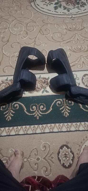 Digər tibbi məhsullar: Məhsul: Venum baldır və ayaqüstü qoruyucuları (shin guard + instep) — 3