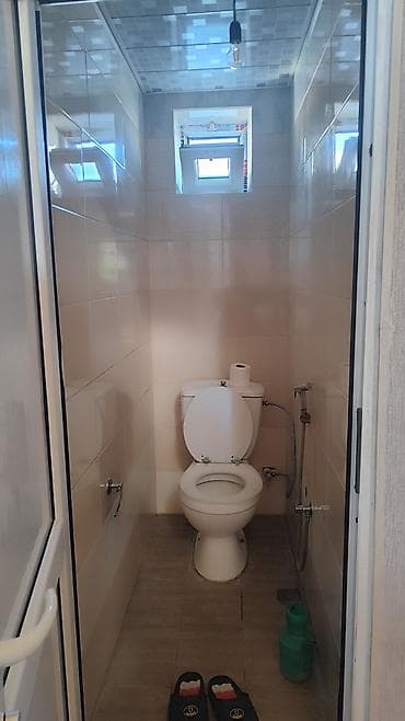 Həyət evi alıram: 4 otaqlı, 200 kv. m, Orta təmir — 6