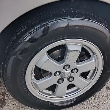 ucuz afdamabil: Toyota Prius (2-ci nəsil) hibrid hetçbek – gümüşü rəng. Xüsusiyyətlər — 6