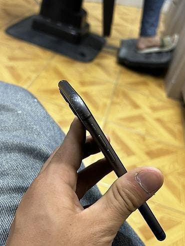 iphone 15 pro max islenmis: IPhone 11, 64 GB, Qara, Face ID — 9
