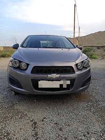 Chevrolet Aveo: 1.4 l | 2011 il 700000 km Sedan