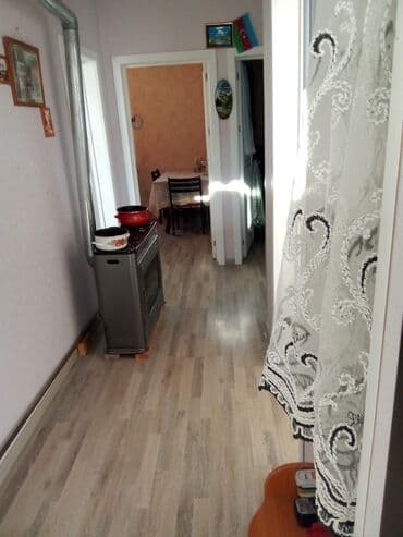 ipotekada olan mənzillərin satışı: 3 otaqlı, 97 kv. m, Orta təmir — 9