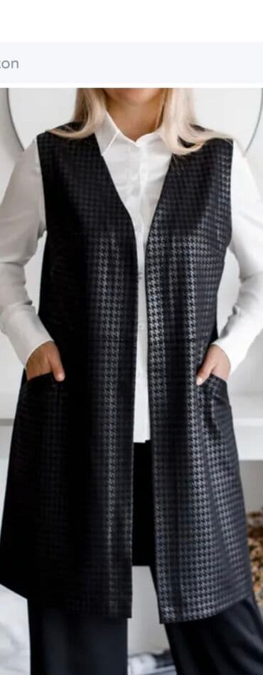 Размер как на 1 фото это пример . С капюшеном Darkwin 1razmer lalafo.az -da Размер как на 1 фото это пример . С капюшеном Darkwin 1razmer