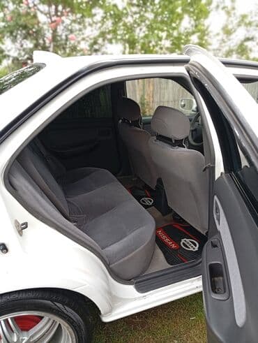 купить мопед в кредит: Nissan Sunny: 1.6 l | 2000 il Sedan — 8