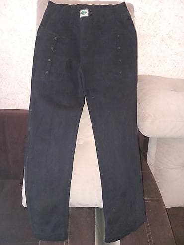 Qara rəngli,cins qadın şalvarı - Model: düz kəsim, daralan balaq -