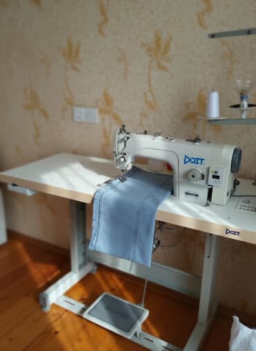 Ideal veziyyetdedir.Doit firmasina aid tikiş maşını👍