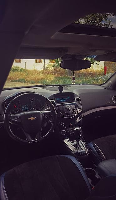 cruze 2012: Chevrolet Cruze: 1.4 l | 2012 il 300000 km Sedan — 7