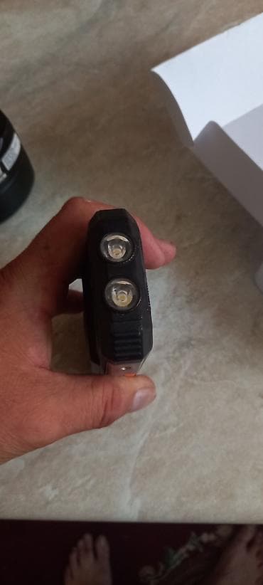 телефон fly q: Bq telfonu buyurun hem pover bank hem guclu led fanar yuksek ses — 6