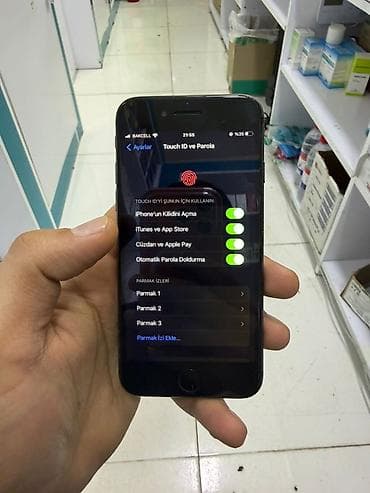 iphone 8 plus yeni: IPhone 8, 64 GB, Qara, Barmaq izi — 7