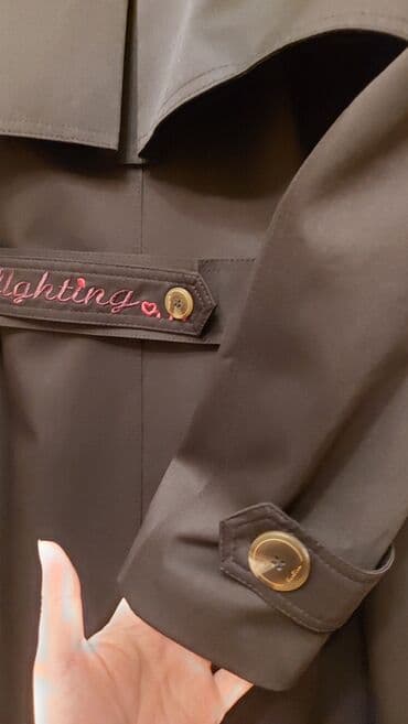 женский плащ новая: M razmer . 175 alinib.121 sm uzunlugu — 2