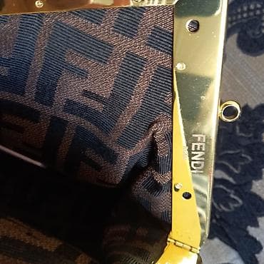 Çantalar: Klatç, Fendi, Yeni — 2