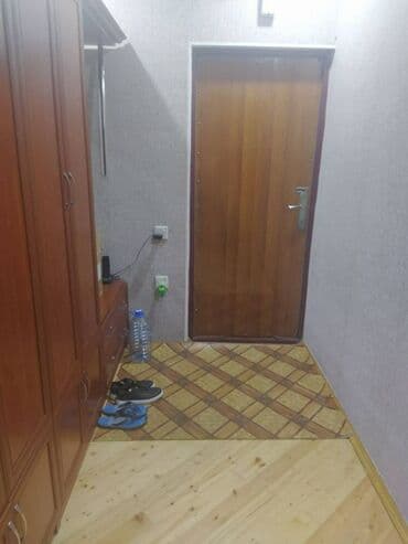 ilkin ödənişi 10000 olan evlər: Bakı, 3 otaqlı, Köhnə tikili, m. Həzi Aslanov, 90 kv. m — 15