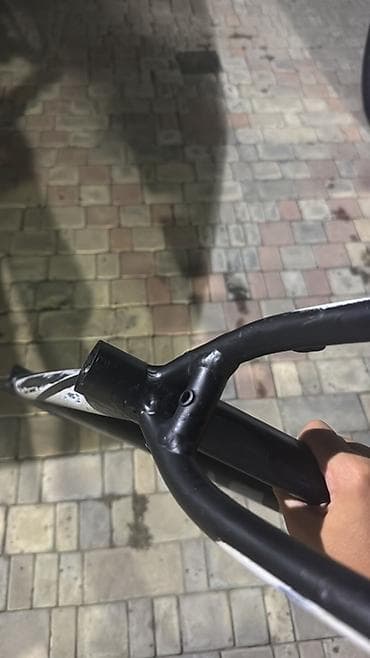 İdman və hobbi: Focus Whistler velosiped çərçivəsi satılır.
Bidənə cızıxları var — 5