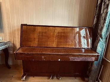 lora piano: **Oktava pianino** Klassik dik korpuslu **Oktava** pianino — 4