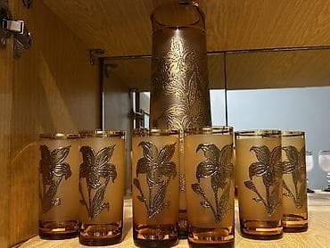 su bakı: Şüşə dəstlər – 2 fərqli servis 1) Sürahi və stəkanlar dəsti - Rəng — 1