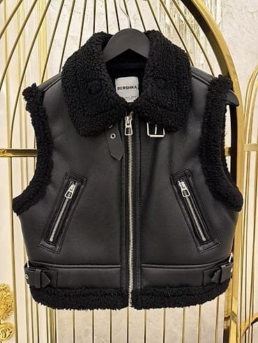 Bershka qadın dərili qolsuz jilet - Rəng: qara - Material: süni