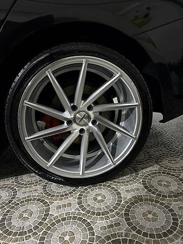 bmw 3 series: R 19 vossen. 1 ayin diskləridir, ideal vəziyyətdədir, qabağ təkərlər — 3