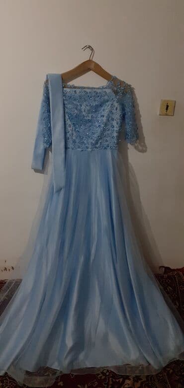 gəlin gulu: Mavi rəngli uzun ziyafət/libas - Rəng: Açıq mavi (pastel, “baby blue” — 3