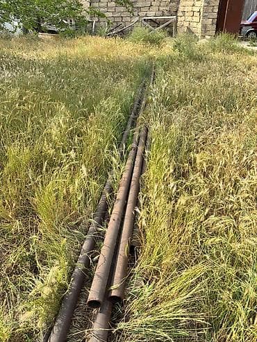 100 lük su borusu: 76 torba, metresi 7 azn — 2