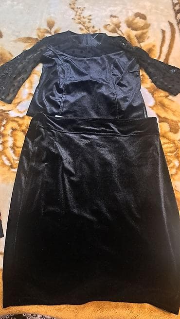 48 razmer dəst paltar. 1 dəfə geyinilib