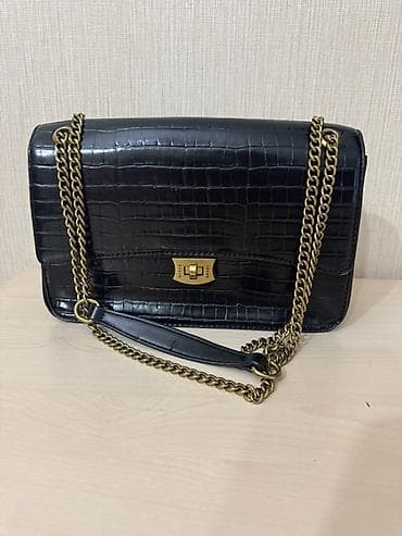 Çantalar: Qadın çanta dəsti – 4 fərqli model 1) Tünd albalı rəngli crossbody: - — 2