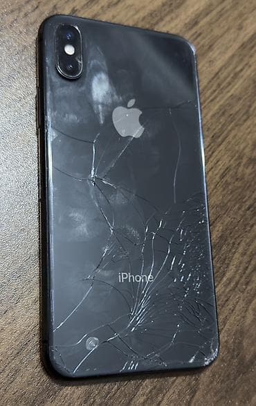 qaz peci aliram: IPhone X, 64 GB, Space Gray, Qırıq — 3