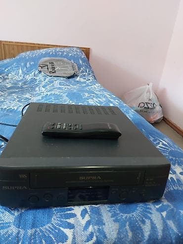 retro gramofon: SUPRA VHS videomaqnitofon + pult Xüsusiyyətlər: - Kaset formatı: VHS — 1