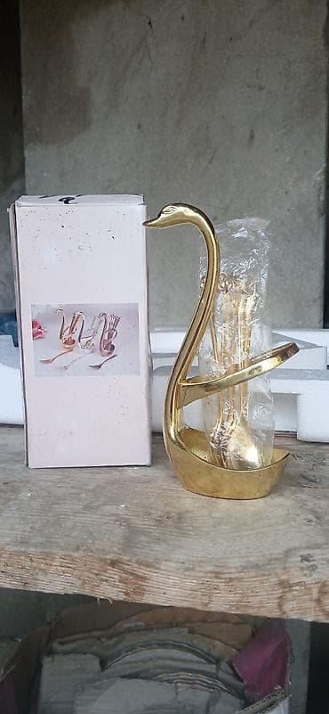 Столовые приборы: Qızılı rəngli “qu quşu” formalı mini qaşıq dəsti və stendi - Dəst: 6 — 1