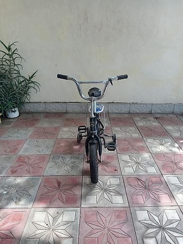 Велосипеды: ​"Velo Stels" markalı uşaq velosipedi satılır. Az istifadə olunub — 1