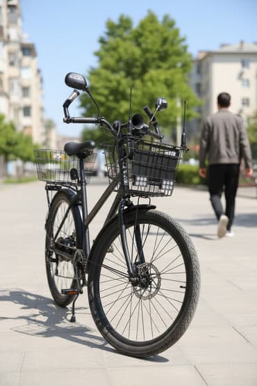 Velosiped satılır 28 lik. Qabaq işığlar işləkdir. Qabaqda və