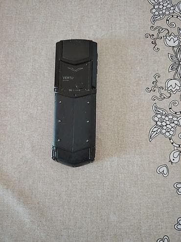 Vertu < 2 GB Memory Capacity, rəng - Qara, Düyməli — 2