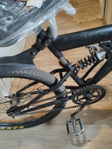 mingecevir velosiped: Dağ velosipedi – tam asqılı çərçivə - Çərçivə: tam asqılı (arxa yay — 1